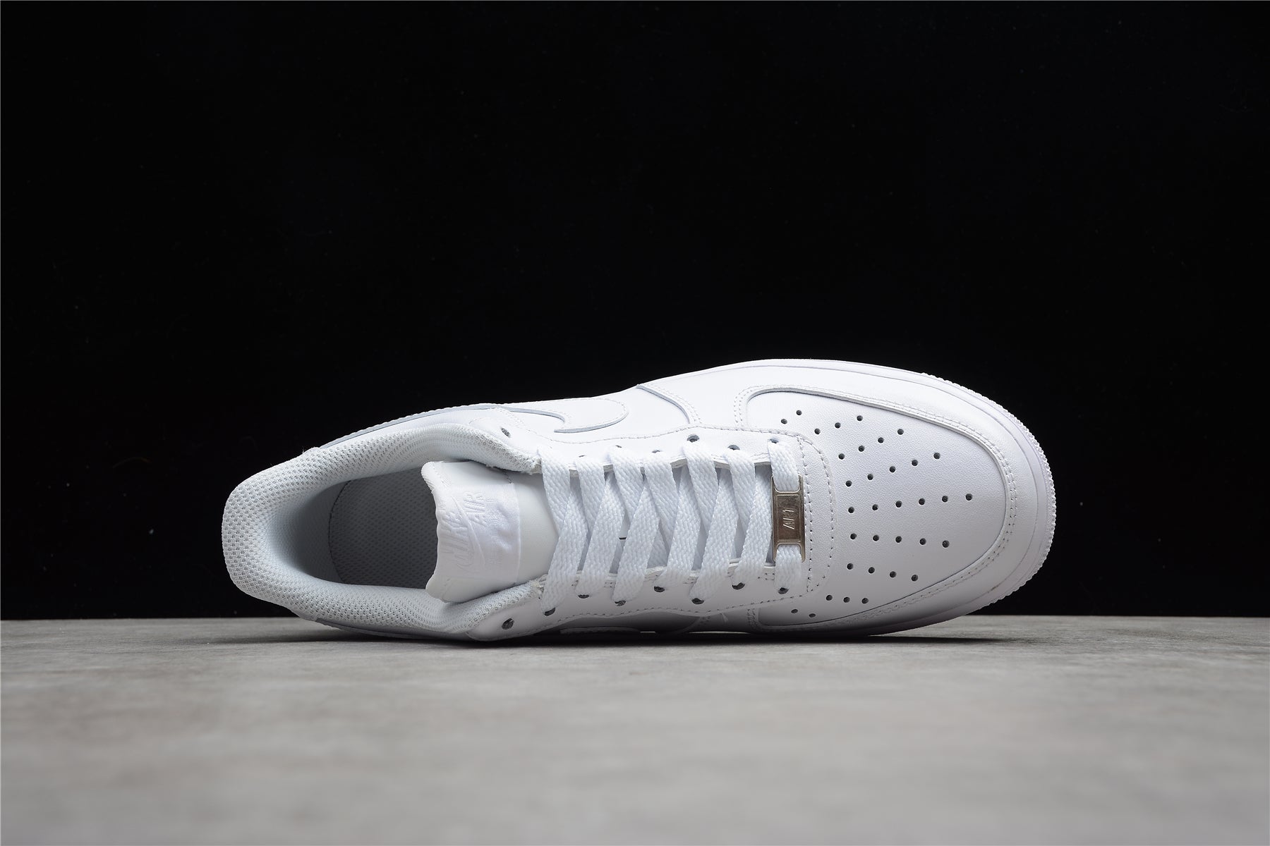 AF1