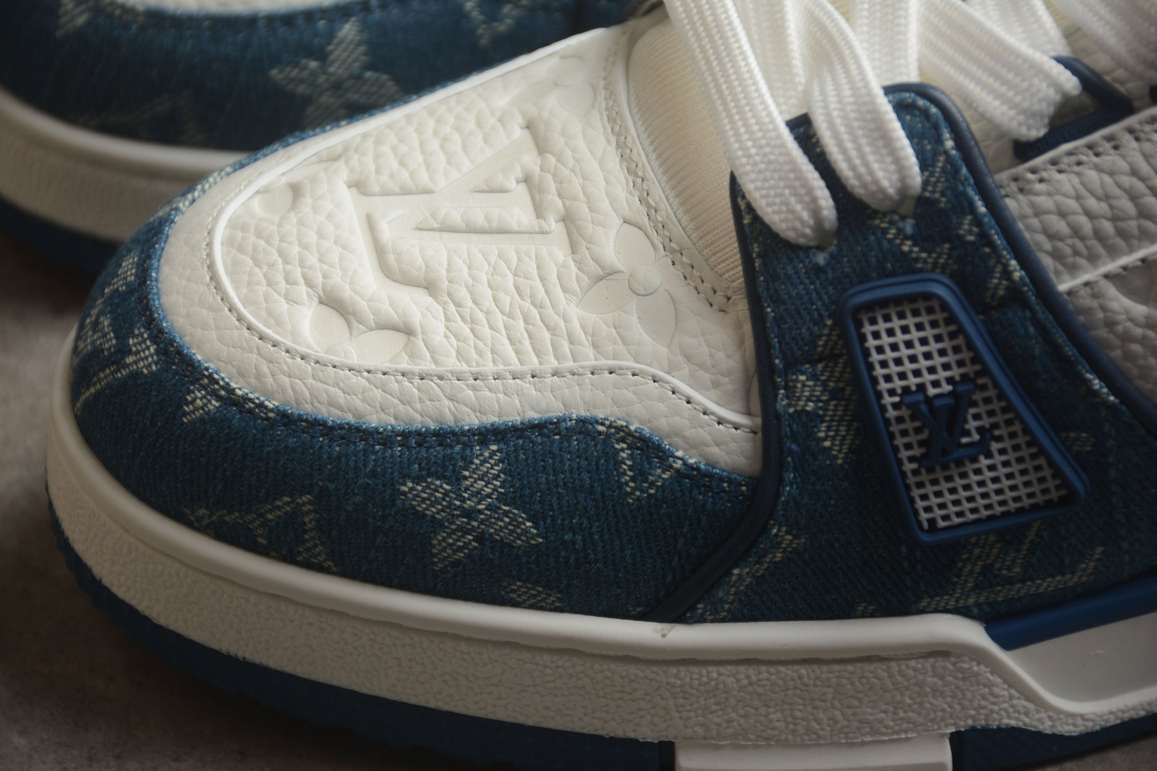 LV Trainer
