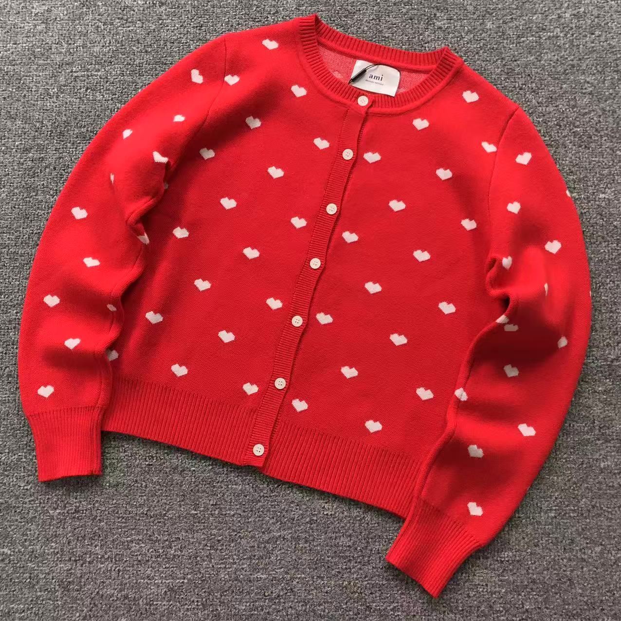 Am1 Sweater Female