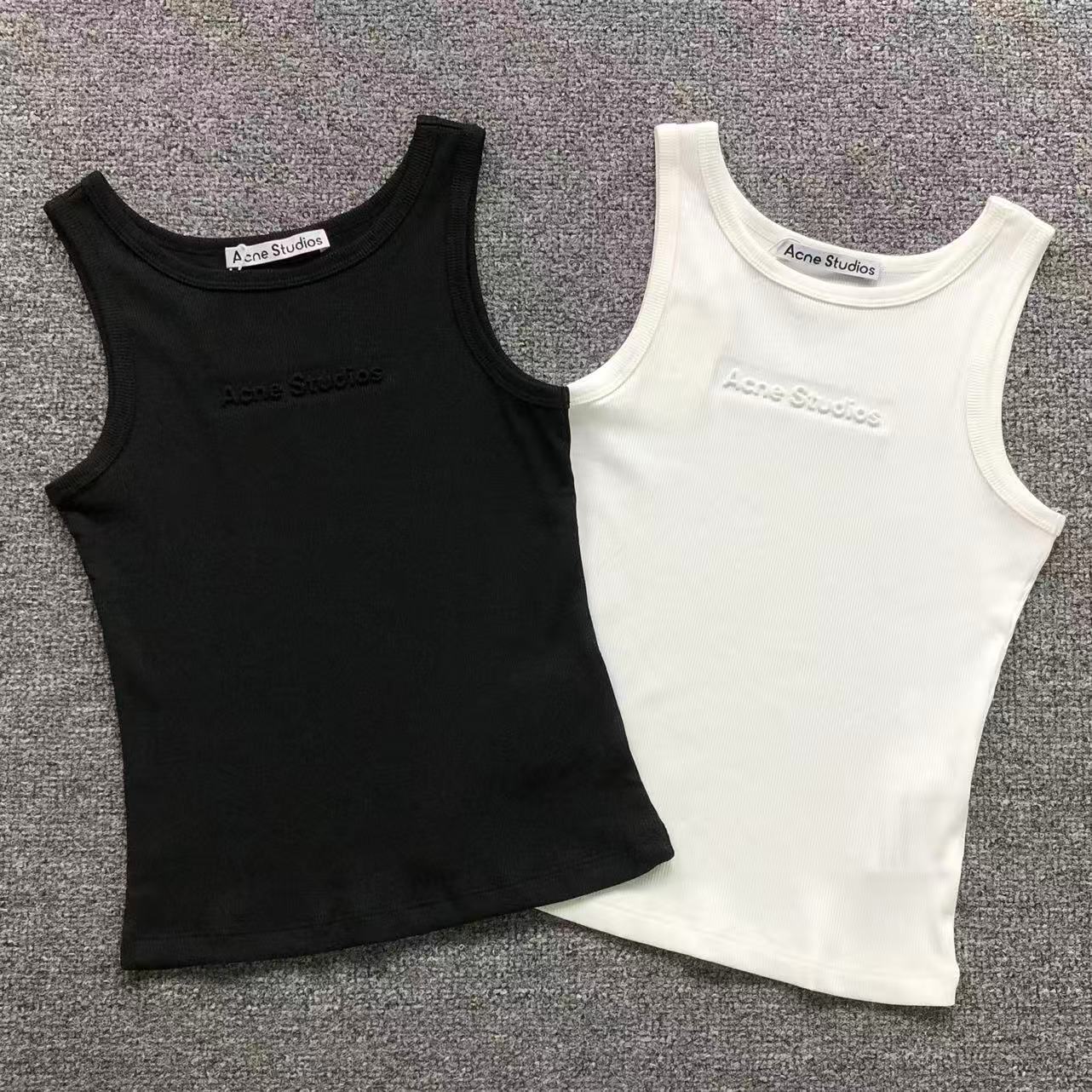 AcneStdios Tshirt Female
