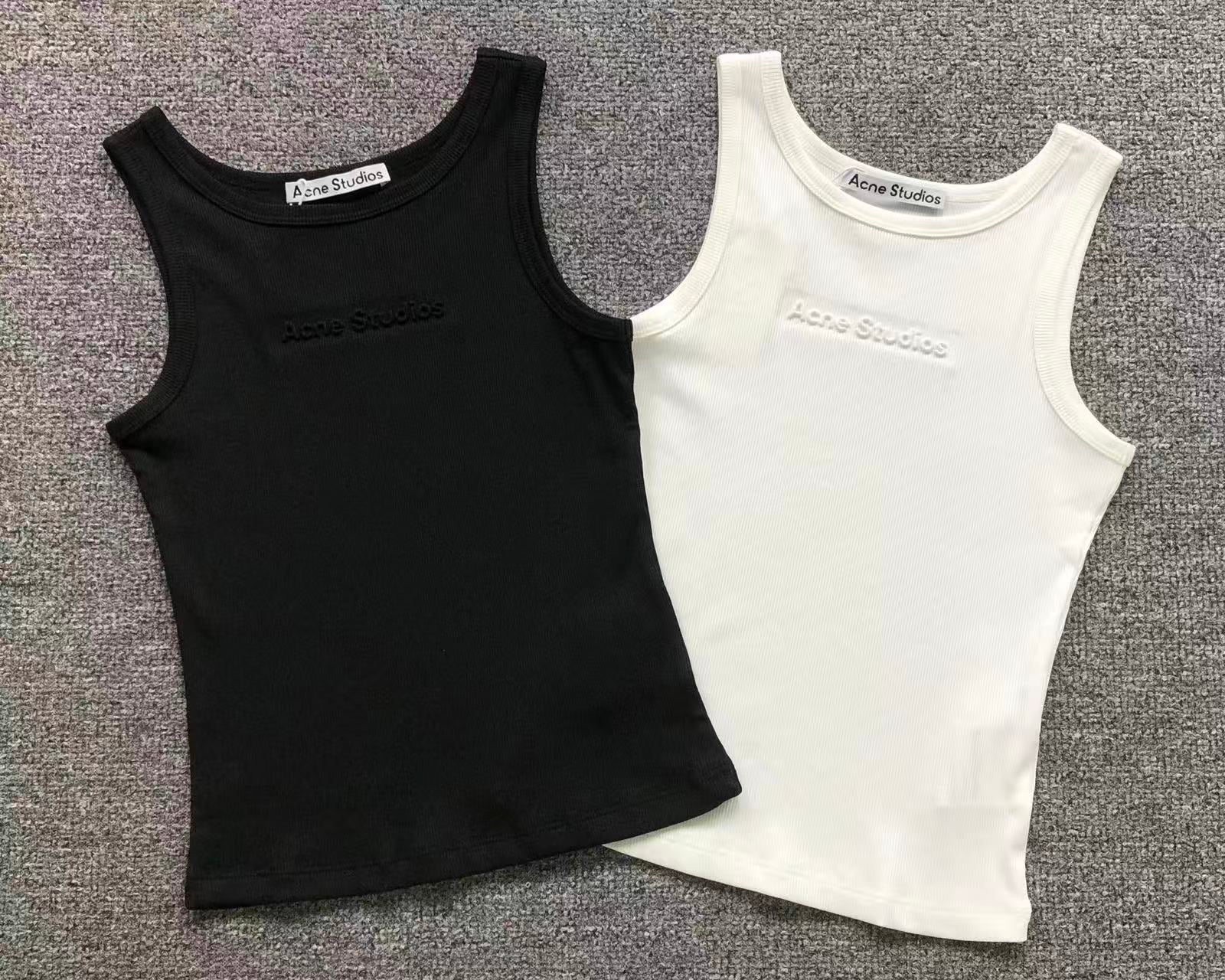 AcneStdios Tshirt Female