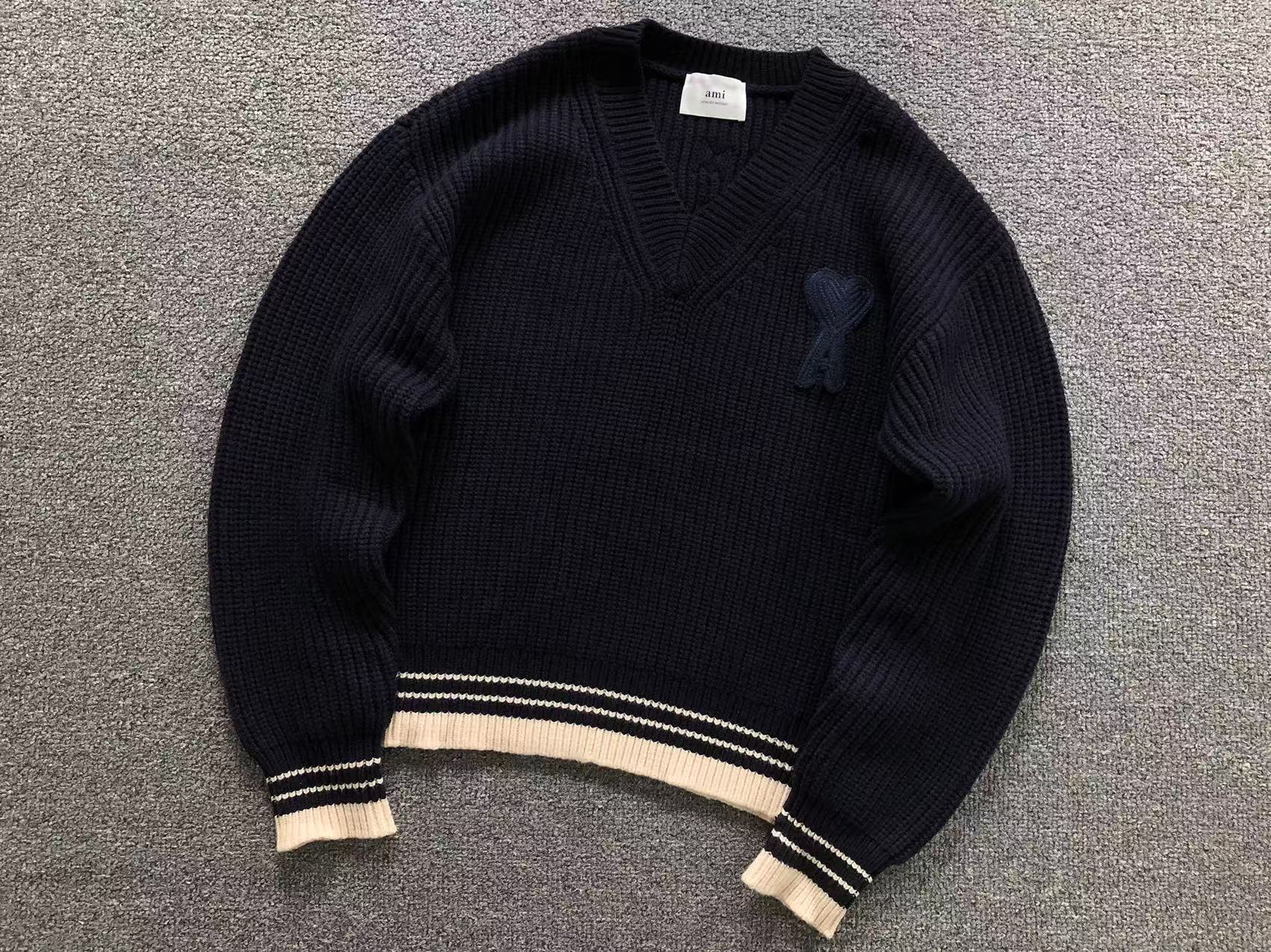 Am1 Sweater
