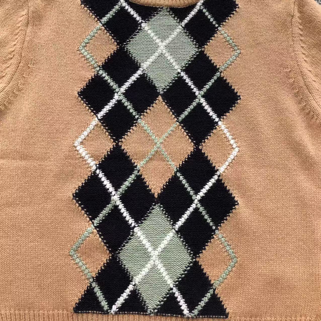 Am1 Sweater Female
