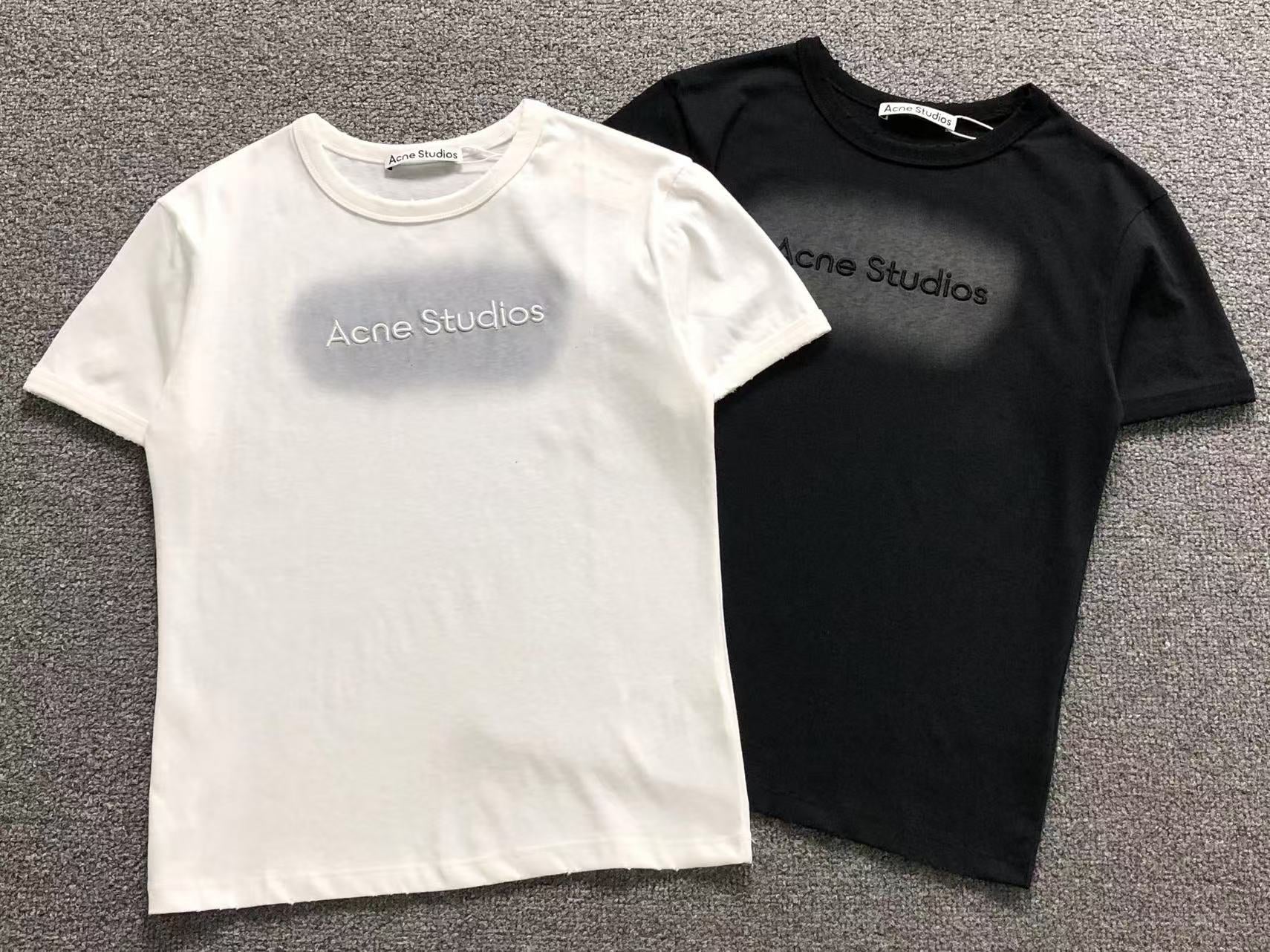 AcneStdios Tshirt Female
