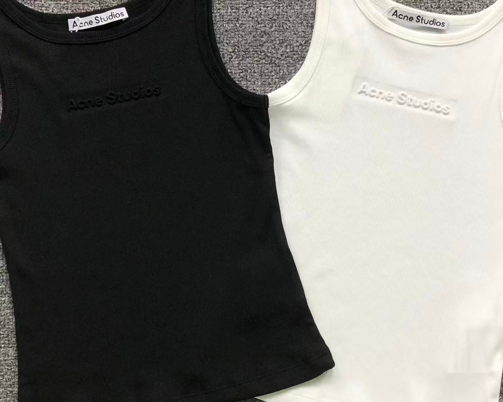 AcneStdios Tshirt Female