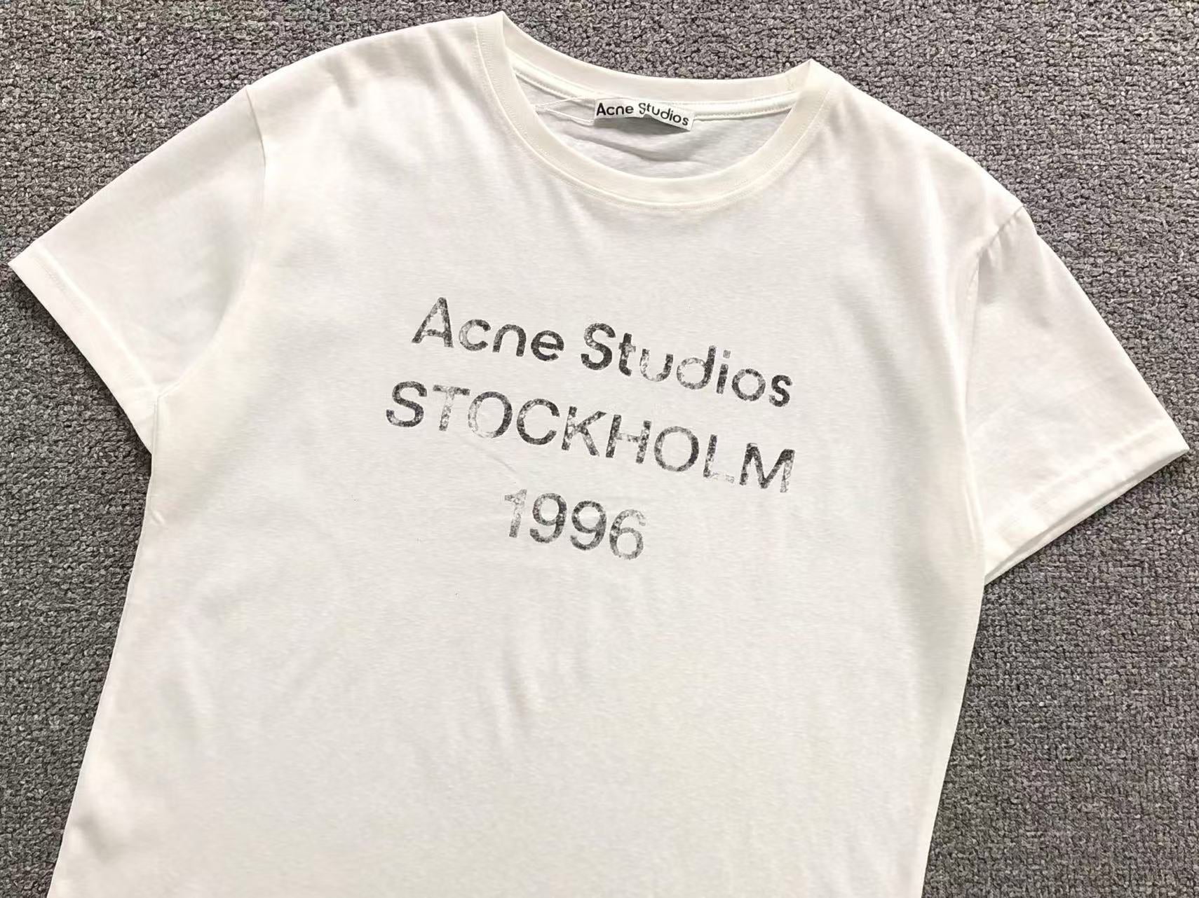 AcneStdios Tshirt Female