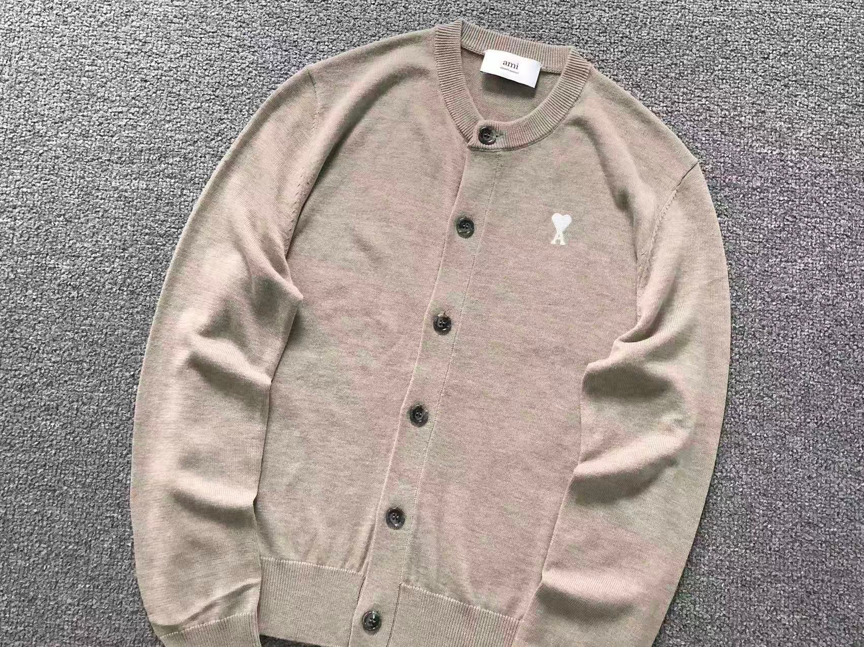 Am1 Sweater Female