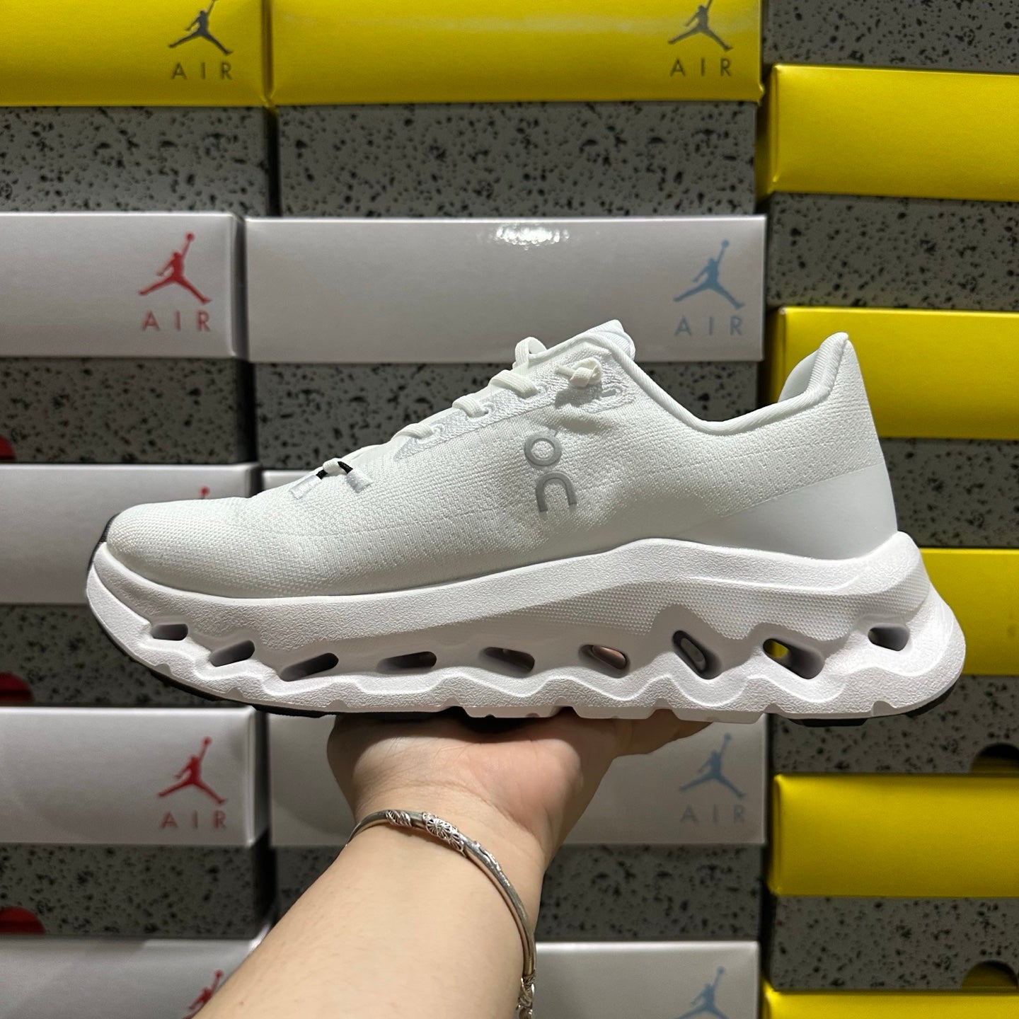 O/N Cloud