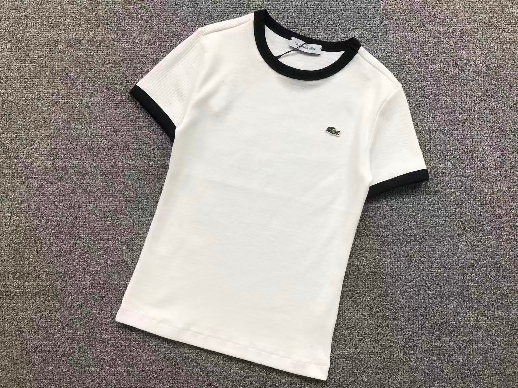 Classic Tshirt Female