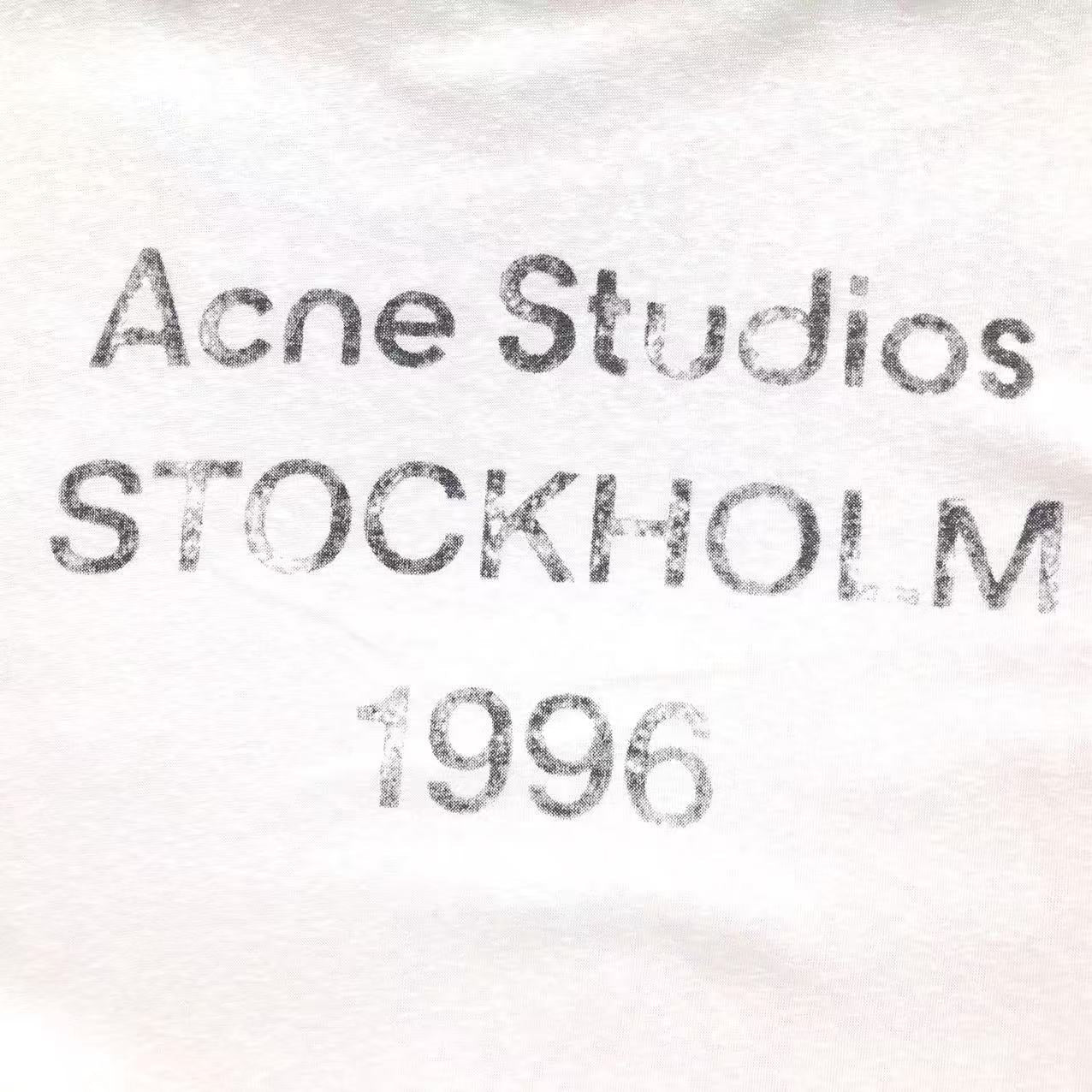 AcneStdios Tshirt Female