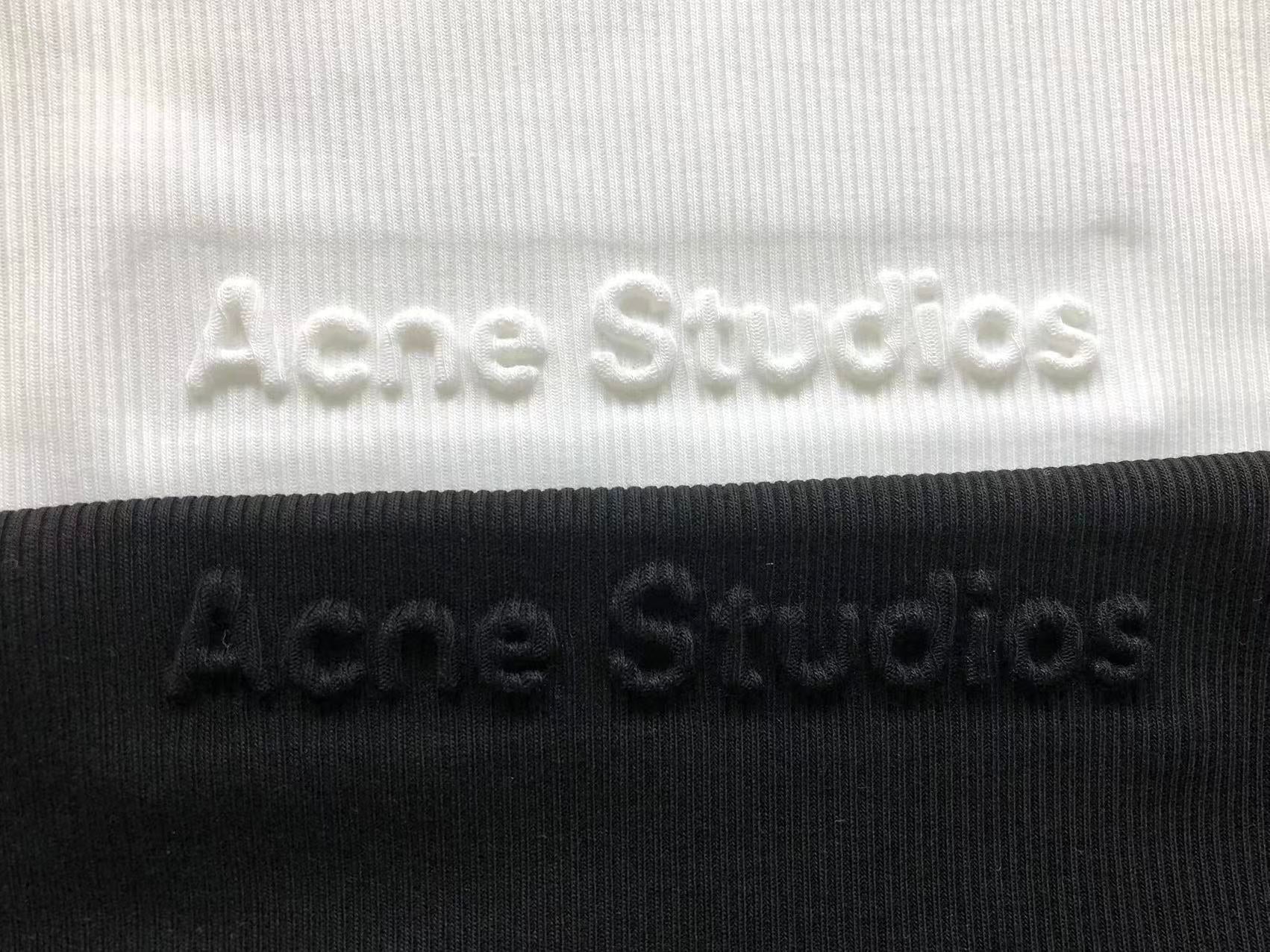 AcneStdios Tshirt Female