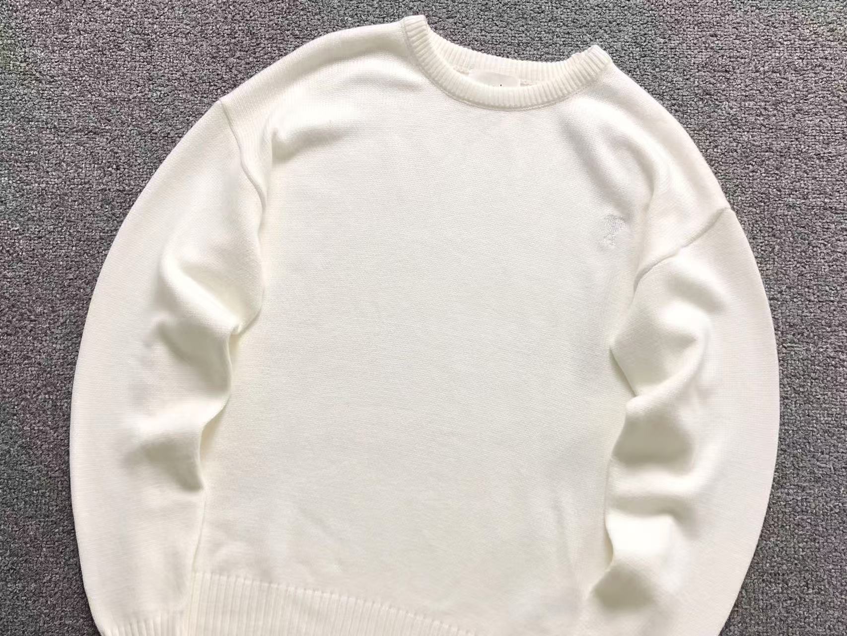 Am1 Sweater