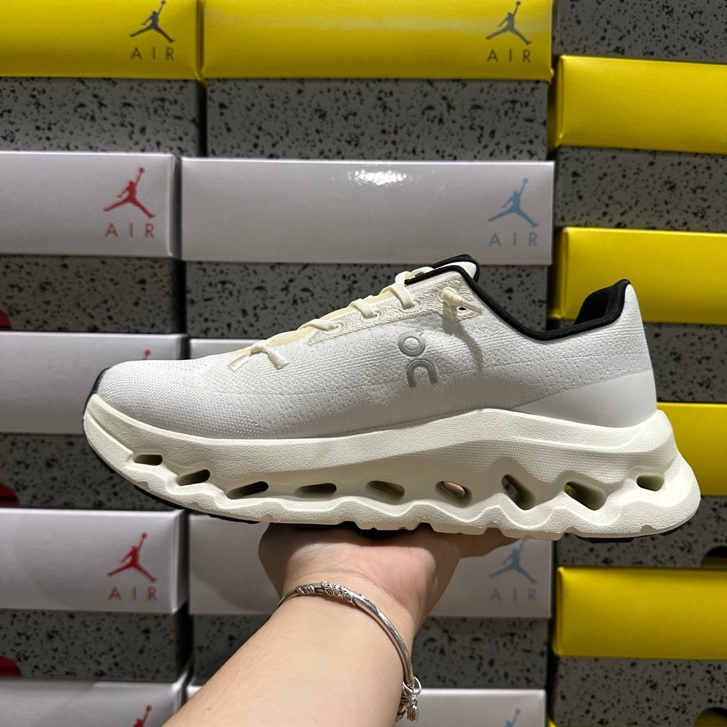 O/N Cloud
