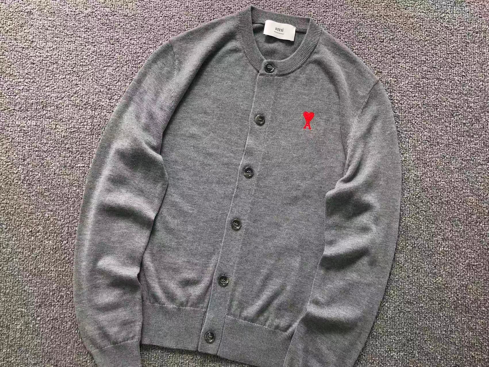 Am1 Sweater Female