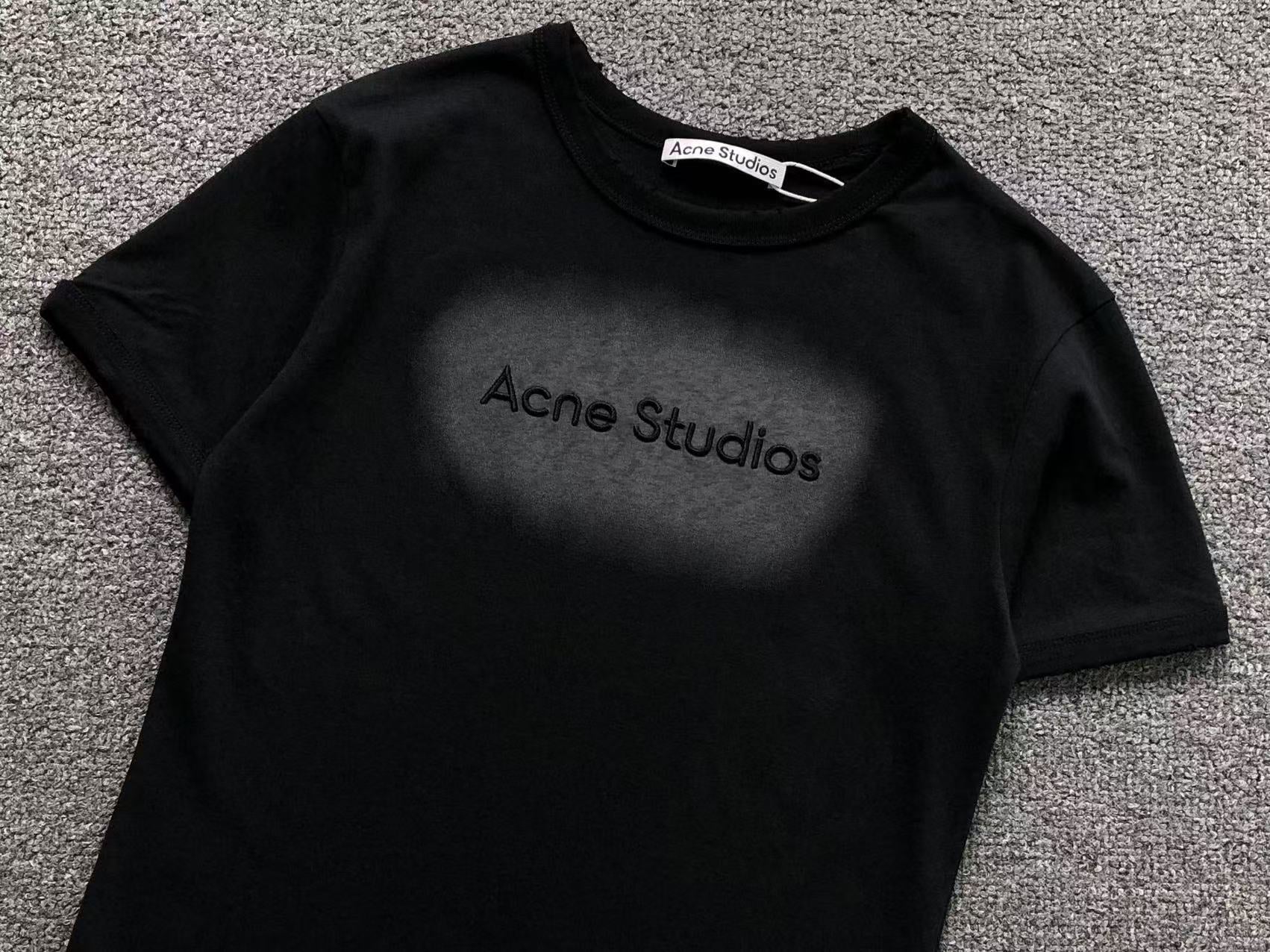 AcneStdios Tshirt Female