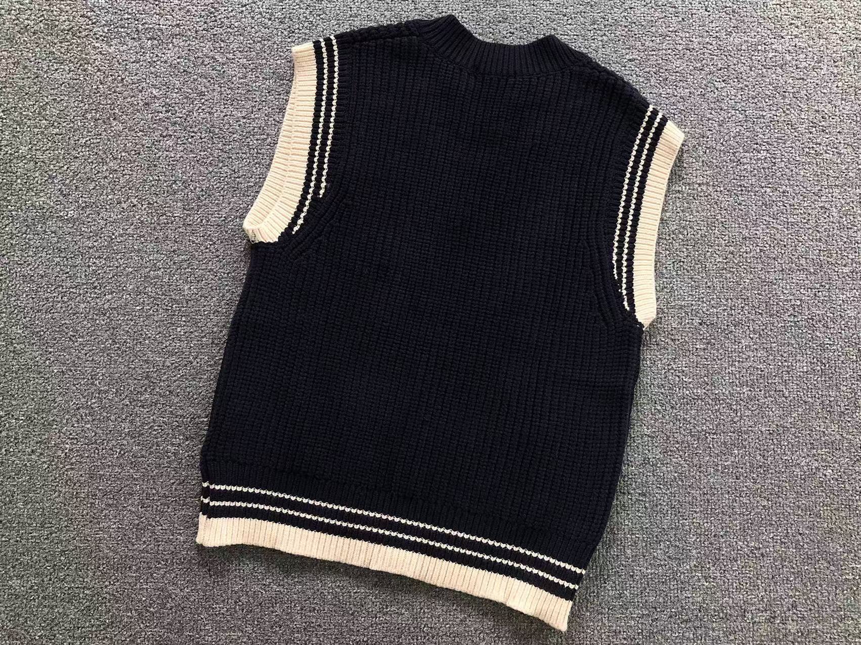 Am1 Sweater