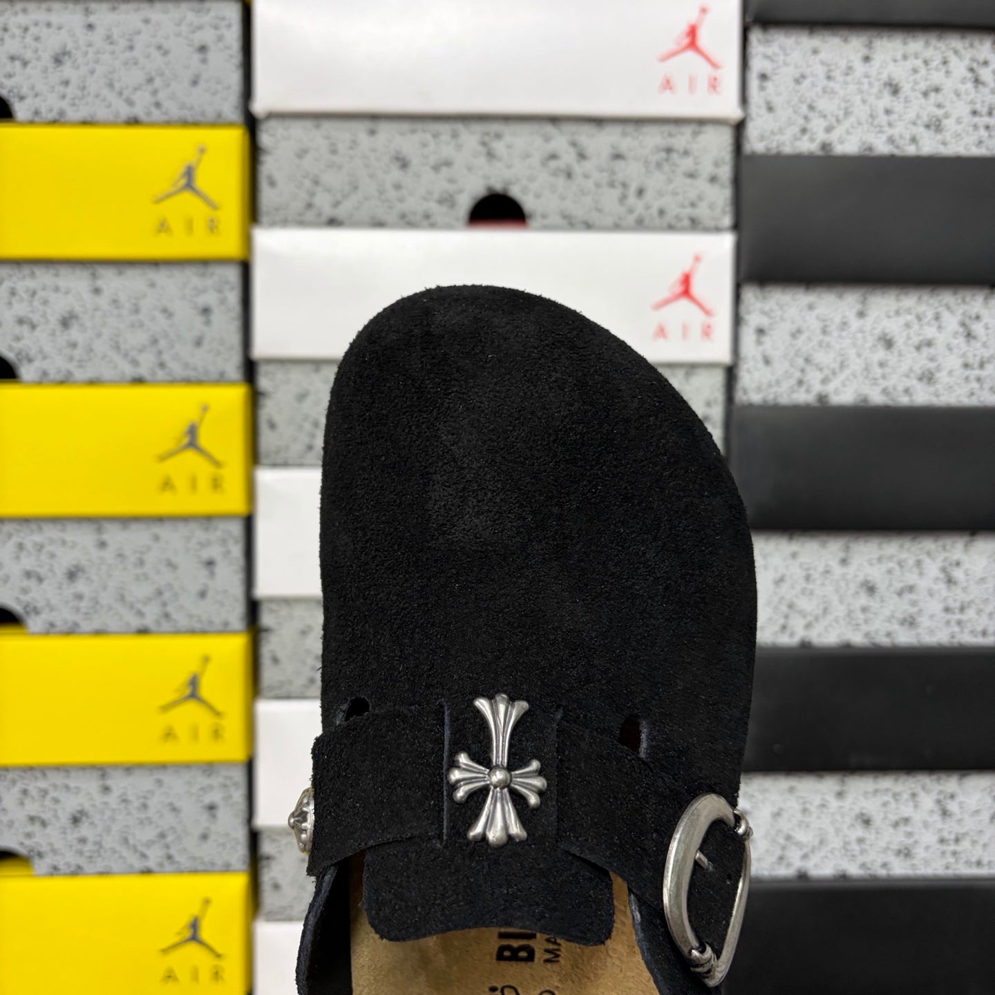 Birkenstock x Chrome Hearts Zuecos