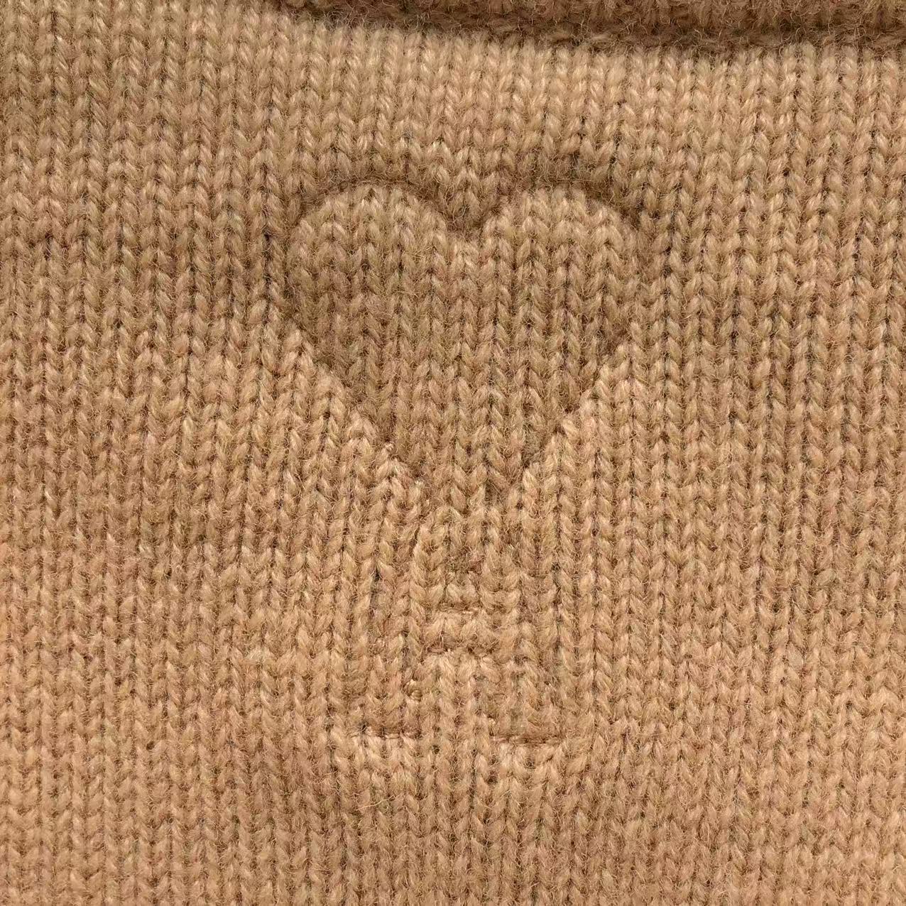 Am1 Sweater Female