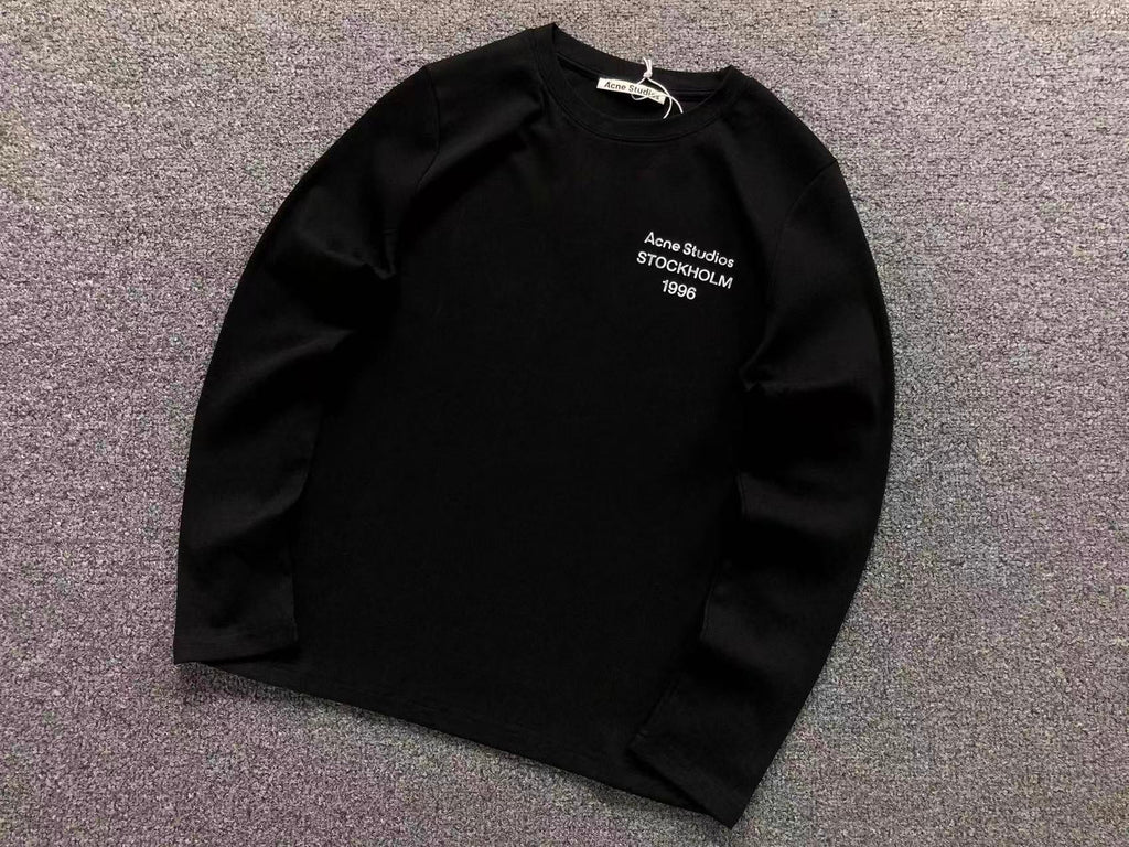 AcneStdios Longsleeve Female