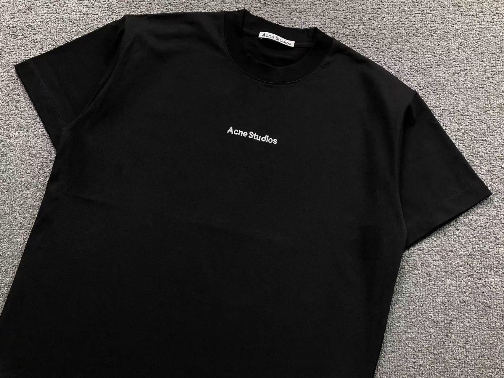 AcneStdios Tshirt