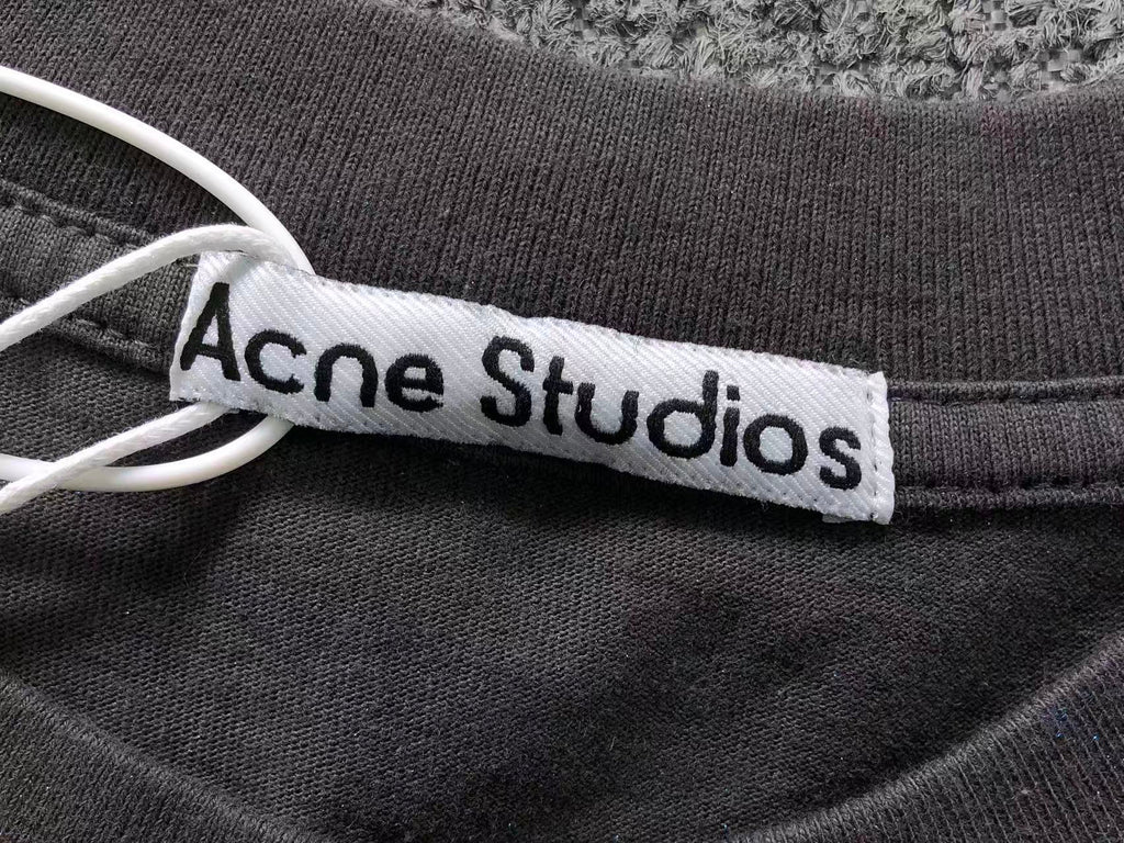 AcneStdios Tshirt