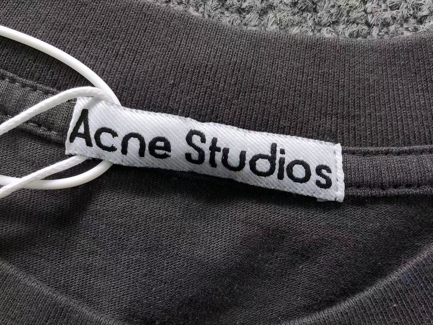 AcneStdios Tshirt