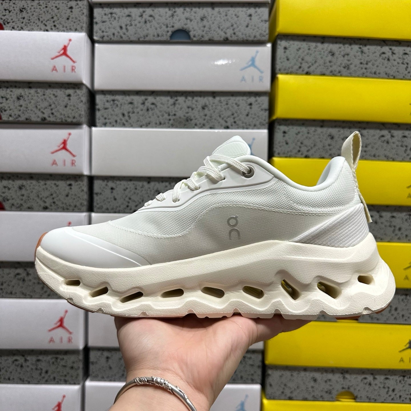 O/N Cloud