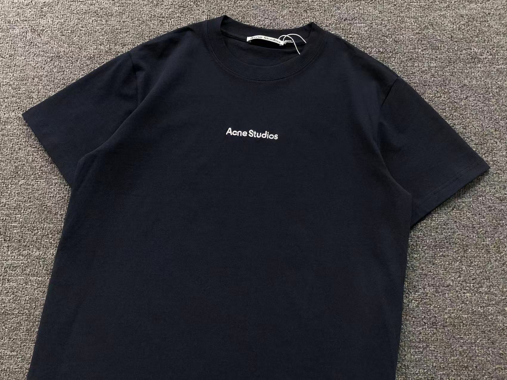 AcneStdios Tshirt