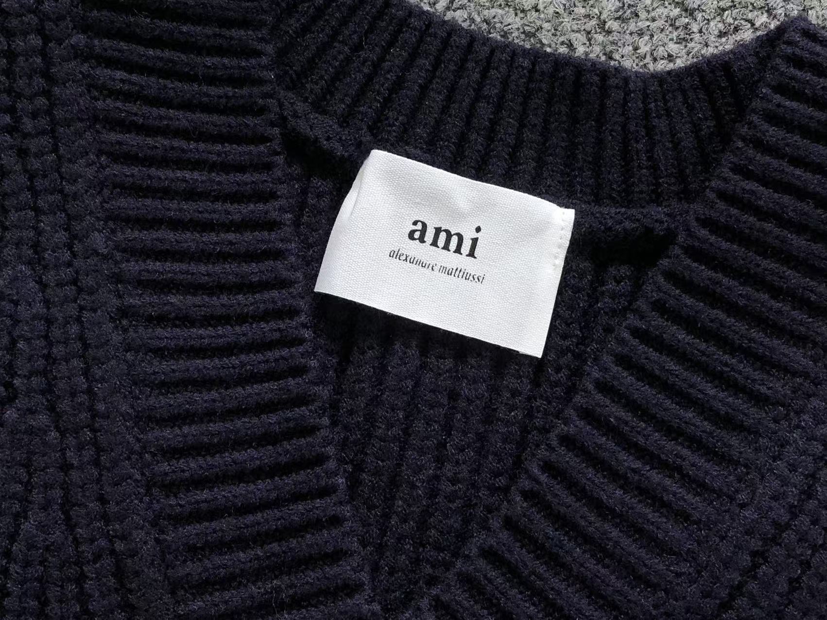 Am1 Sweater