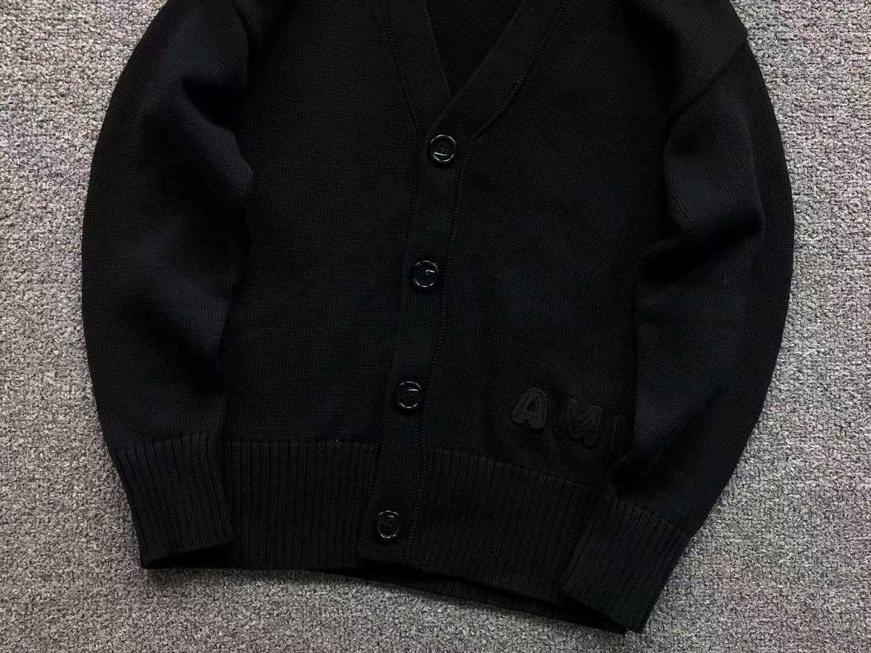 Am1 Sweater