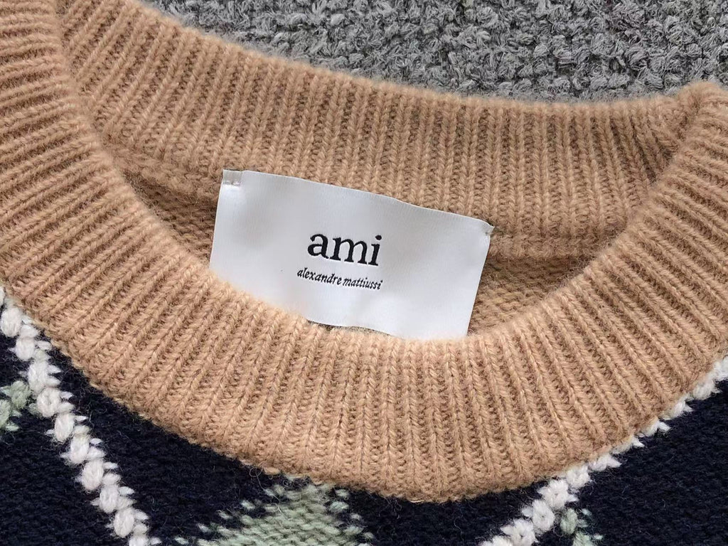 Am1 Sweater Female