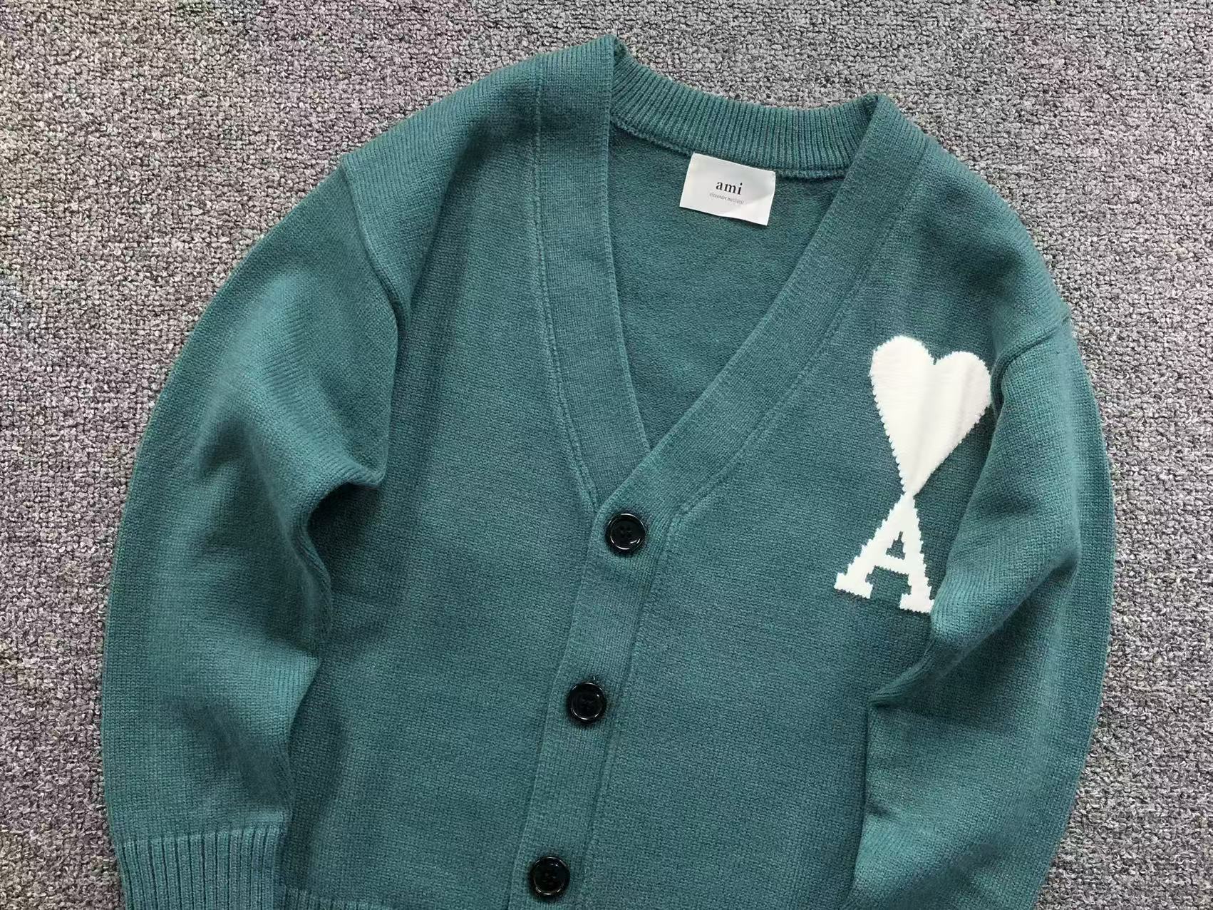 Am1 Sweater