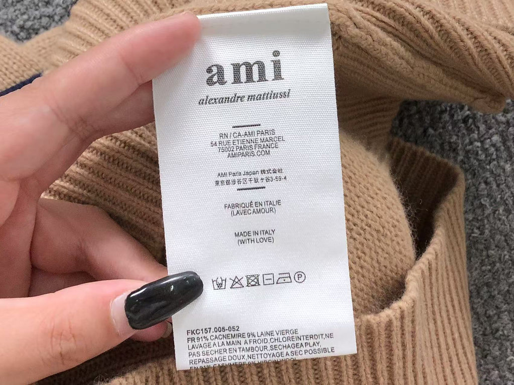 Am1 Sweater Female