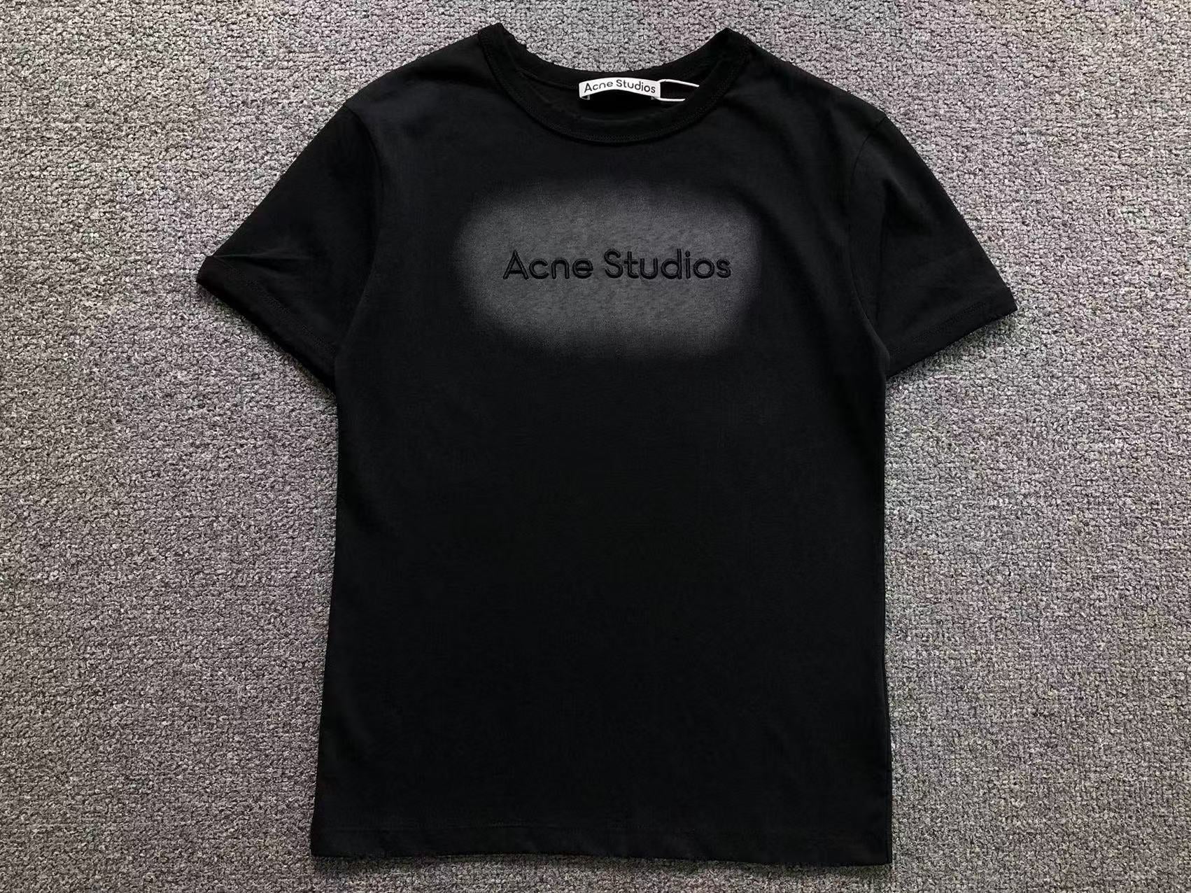 AcneStdios Tshirt Female
