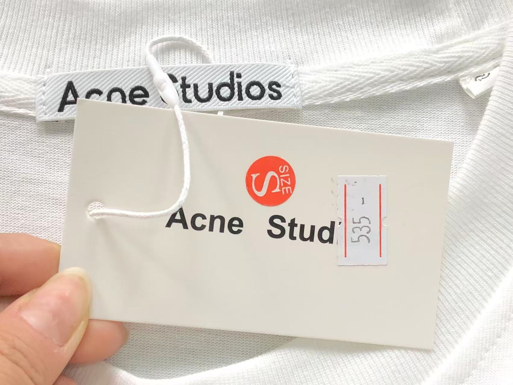 AcneStdios Tshirt