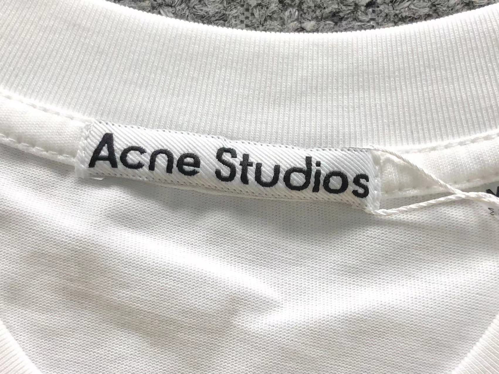 AcneStdios Tshirt
