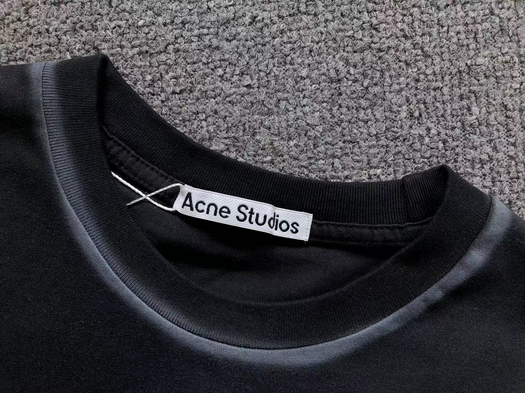 AcneStdios Tshirt