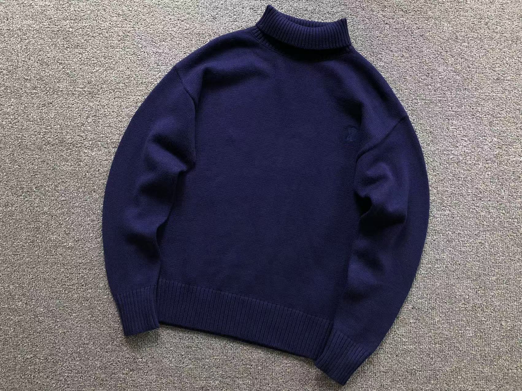 Am1 Sweater