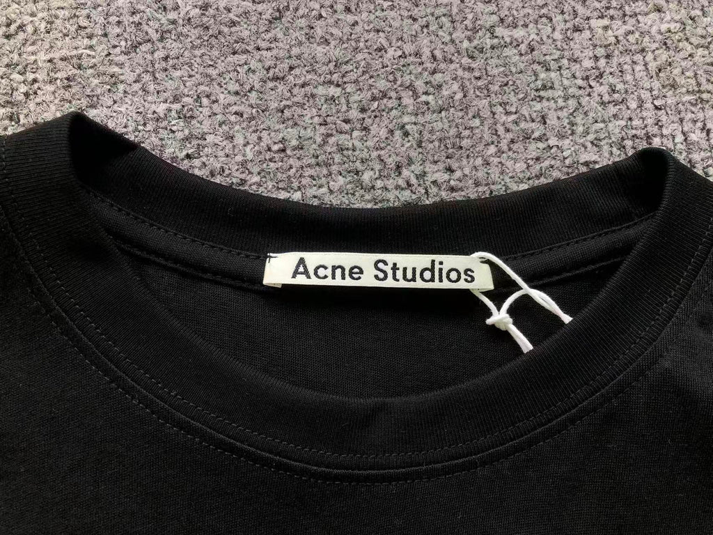 AcneStdios Tshirt Female
