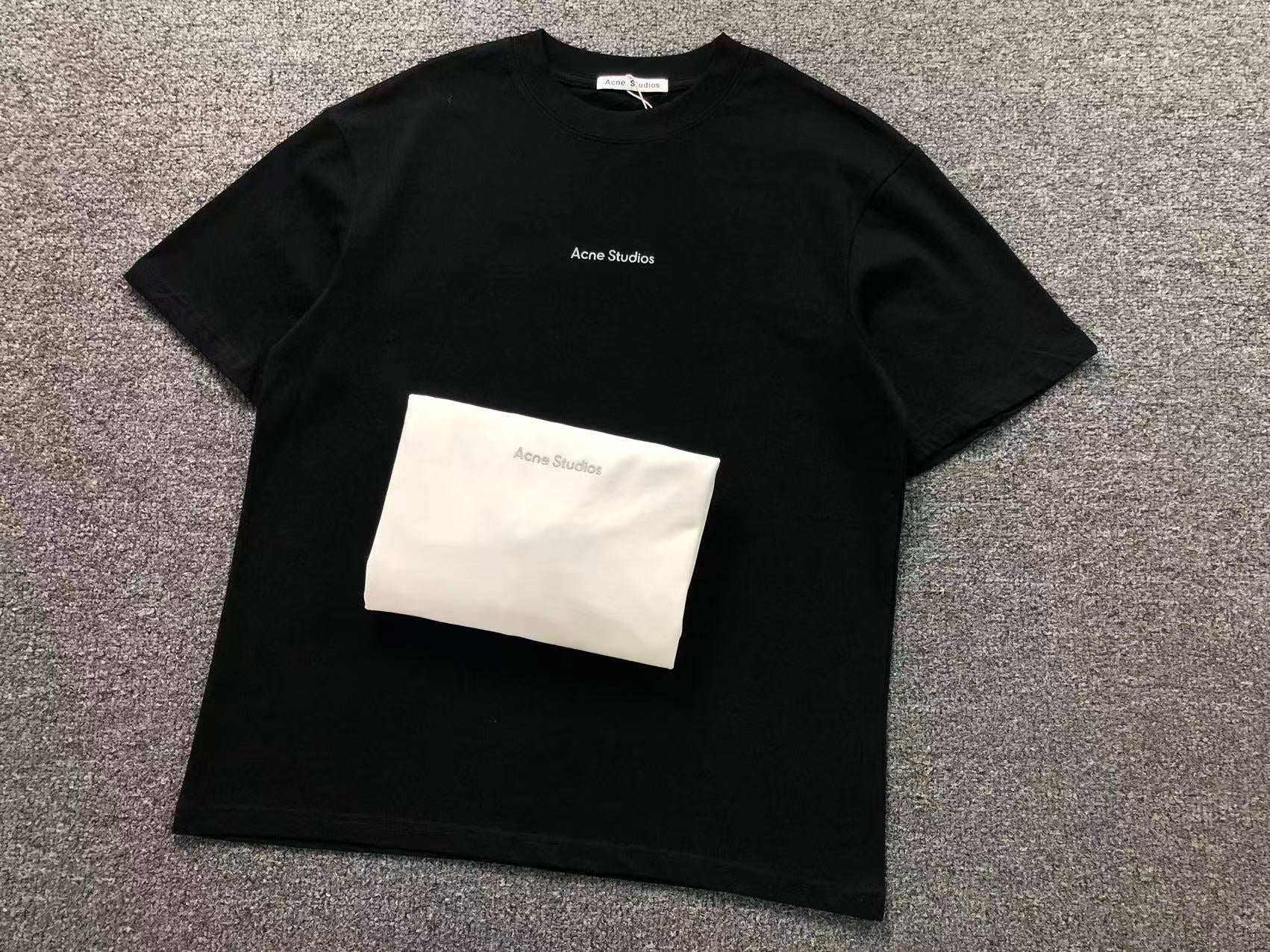 AcneStdios Tshirt