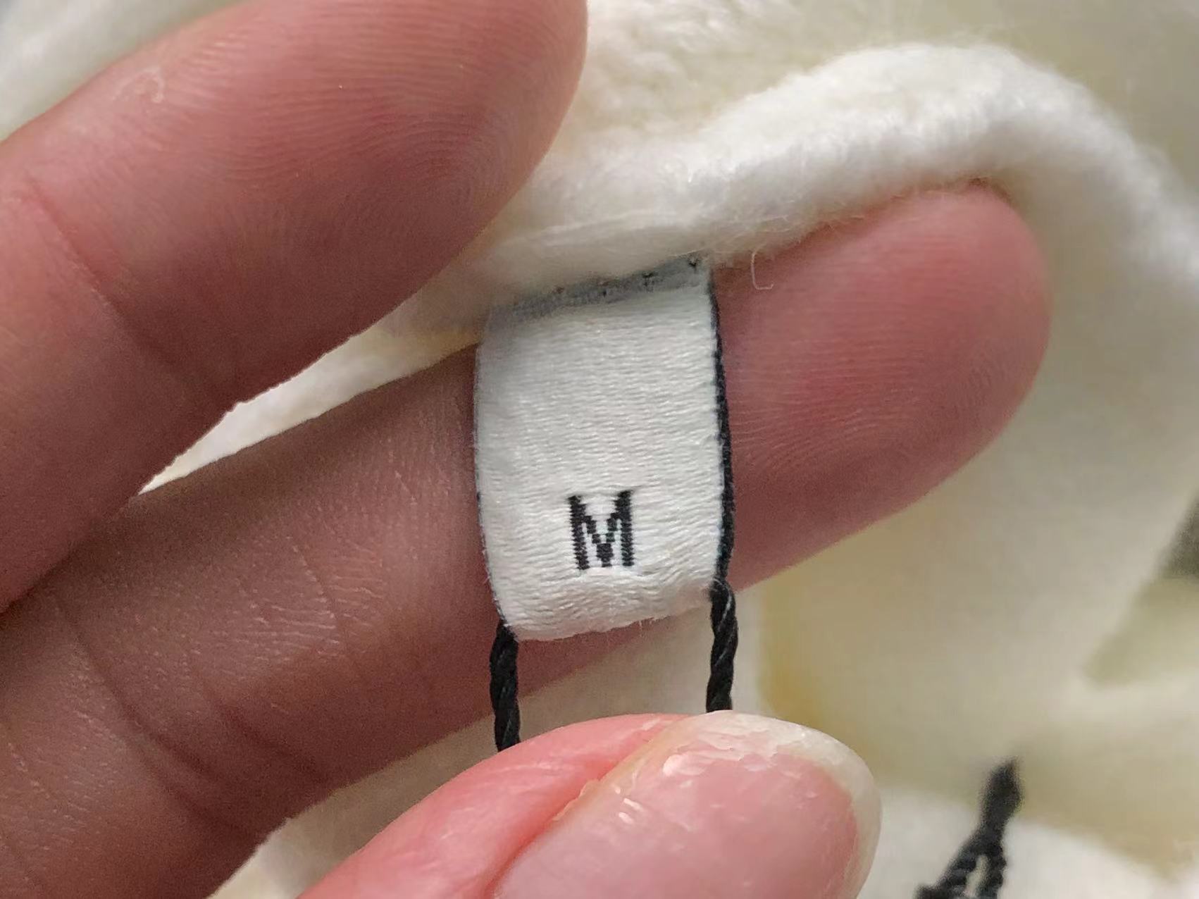 Am1 Sweater