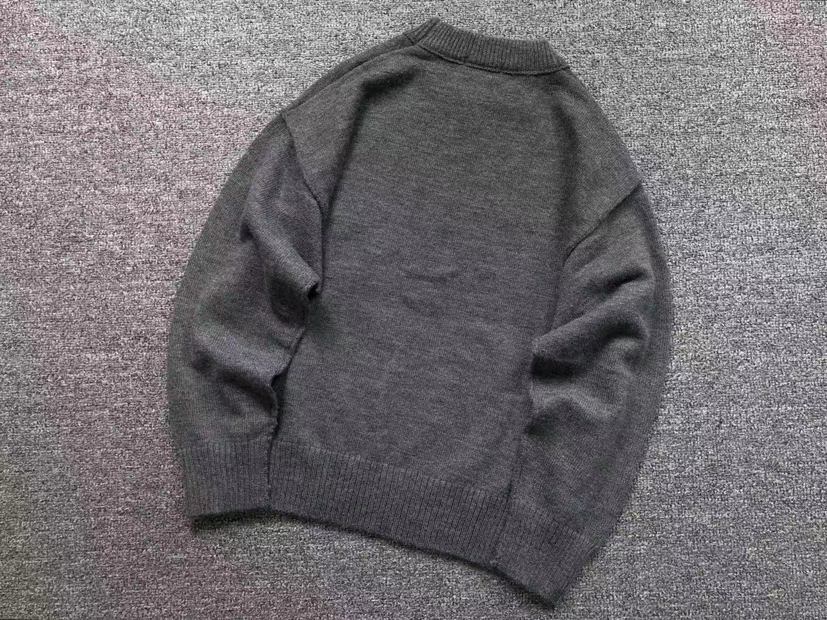 Am1 Sweater