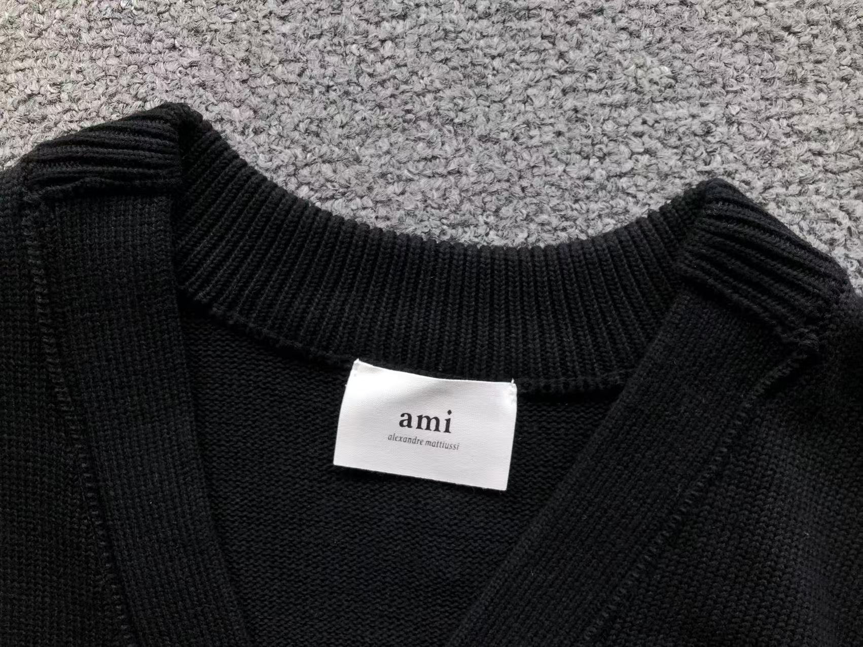 Am1 Sweater