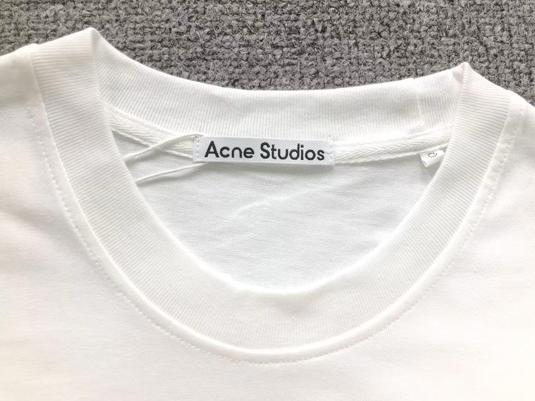 AcneStdios Tshirt