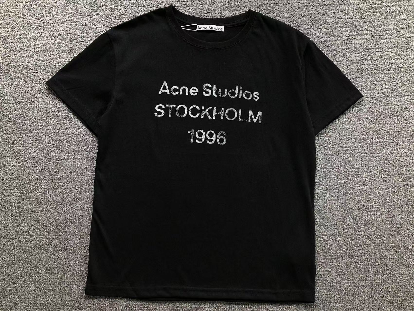 AcneStdios Tshirt Female