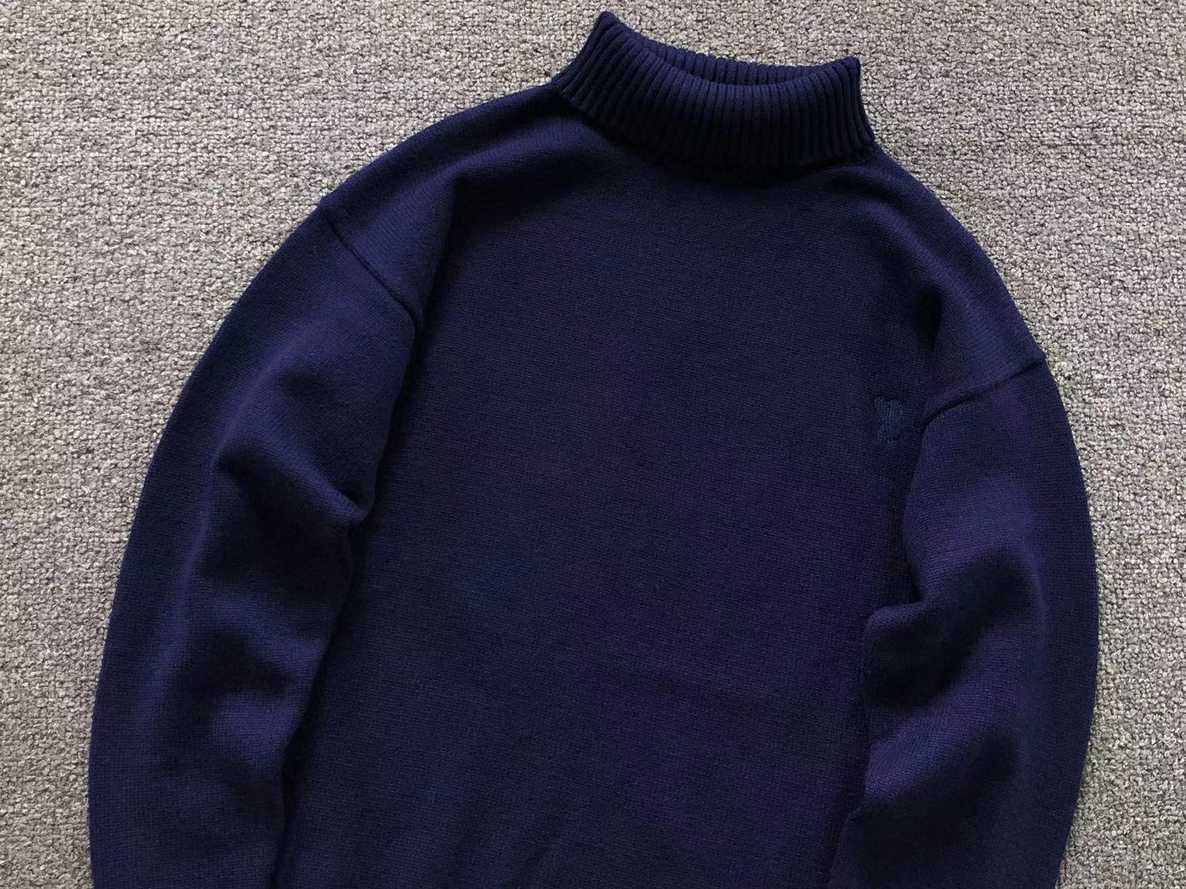 Am1 Sweater