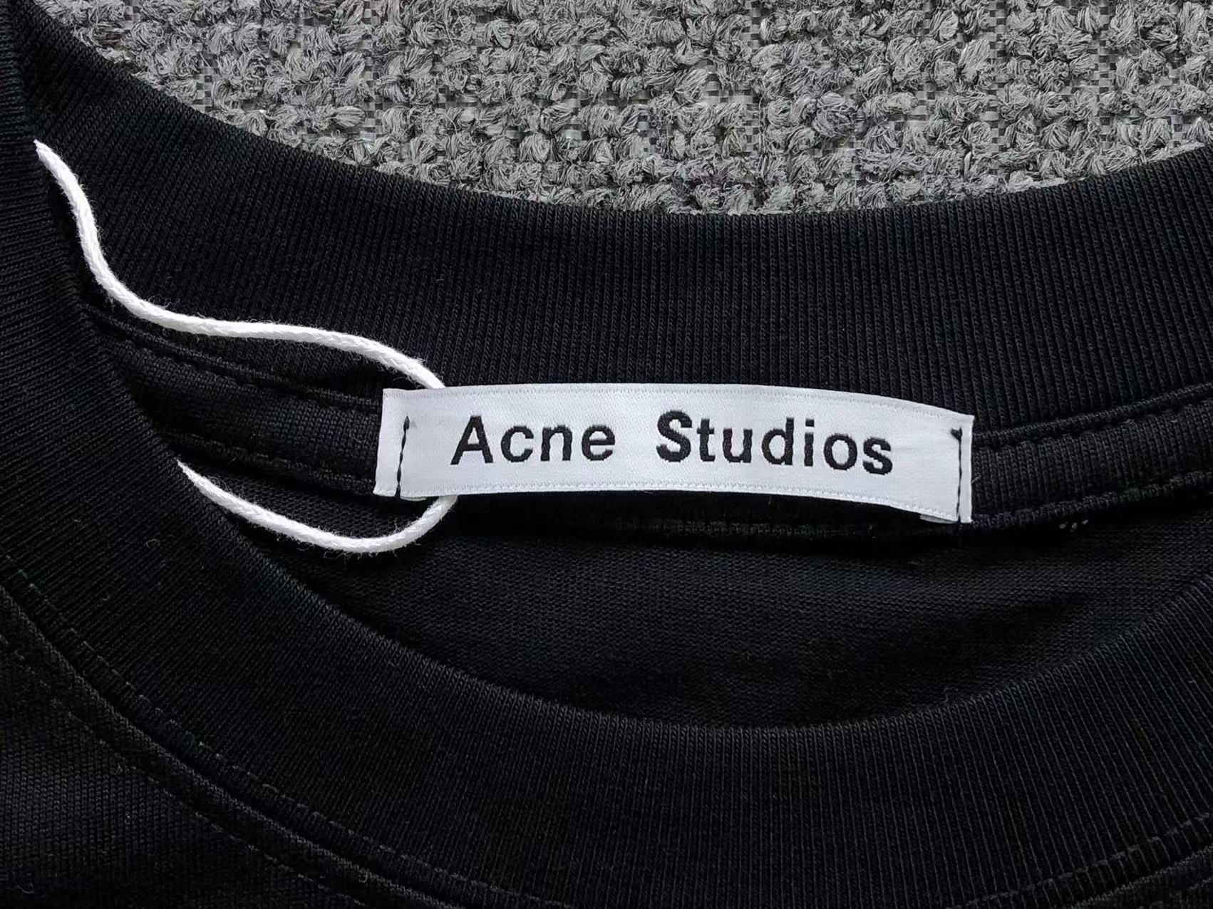AcneStdios Tshirt