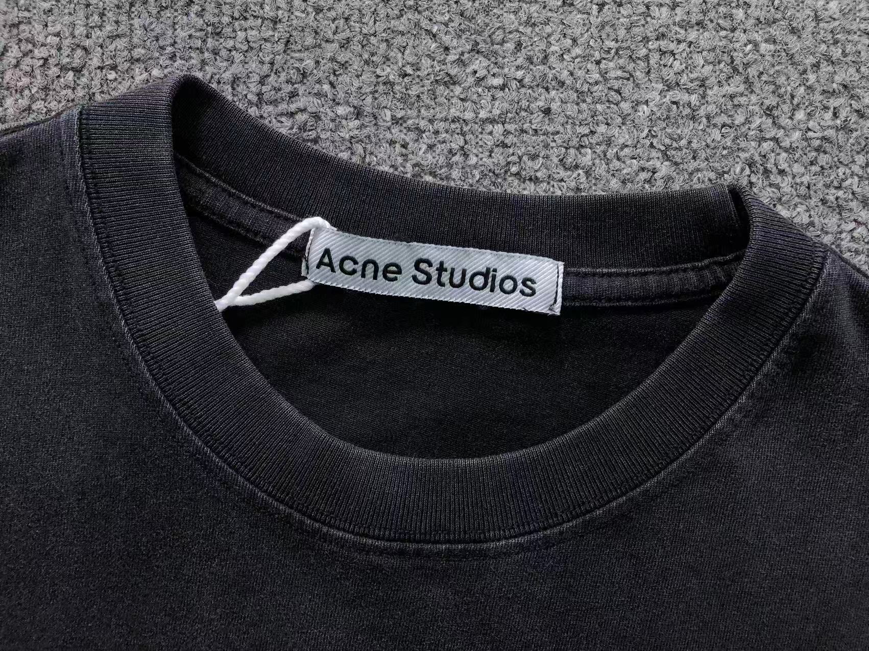 AcneStdios Tshirt