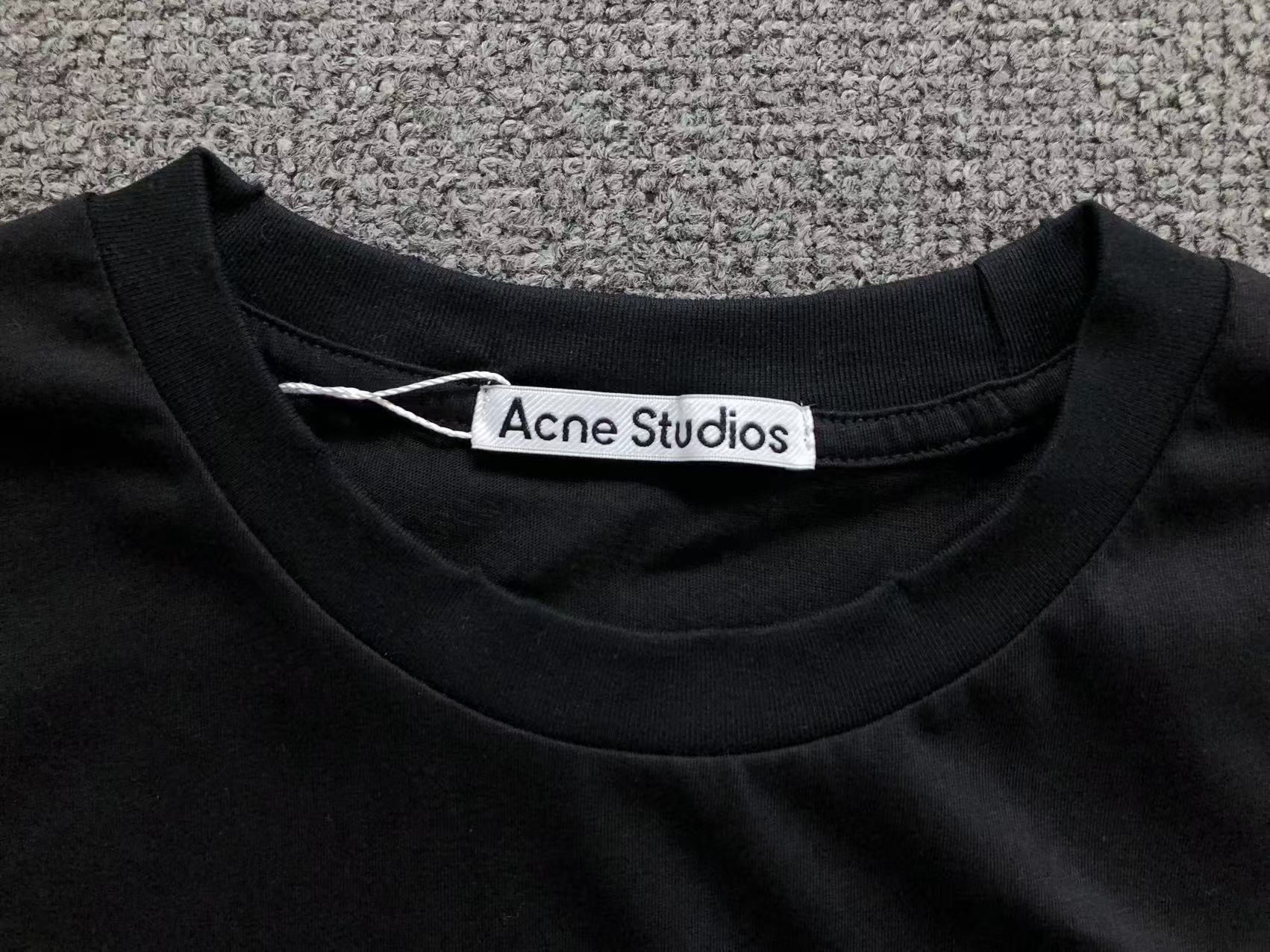 AcneStdios Tshirt
