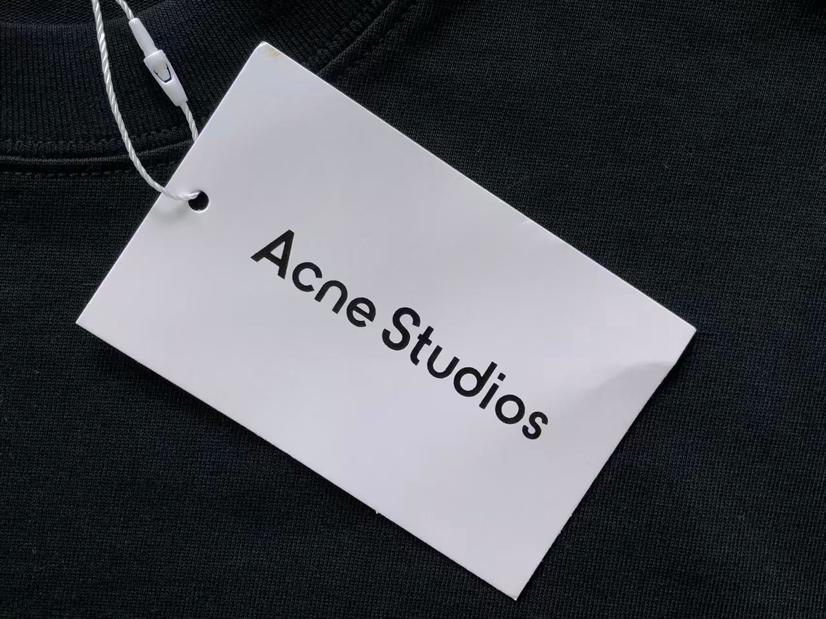 AcneStdios Tshirt